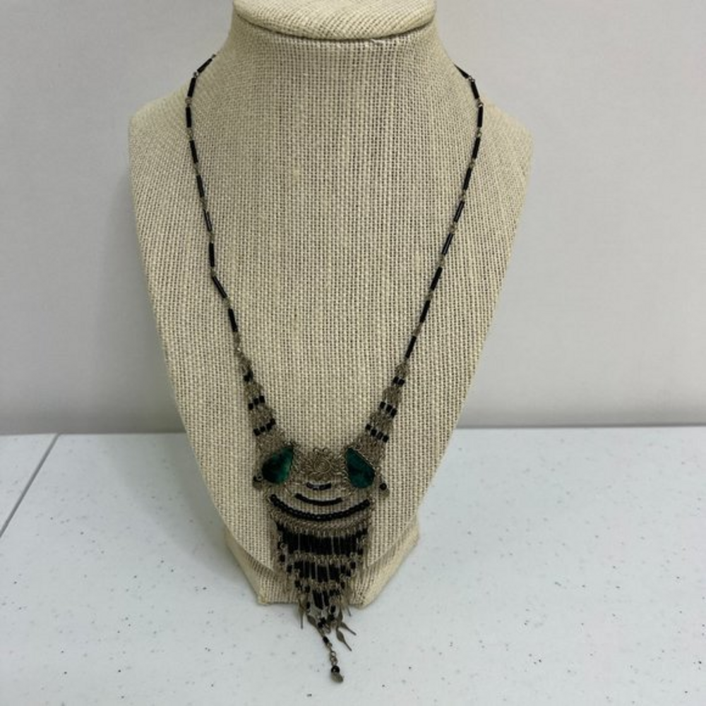 Beaded Necklace Faux Turquoise‎ Silver Tone Black Dangle Wire Vintage Boho